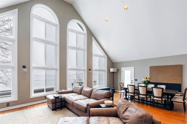 2628 E Shore Drive, Portage, MI 49002