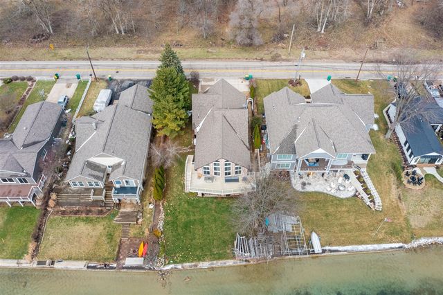 2628 E Shore Drive, Portage, MI 49002