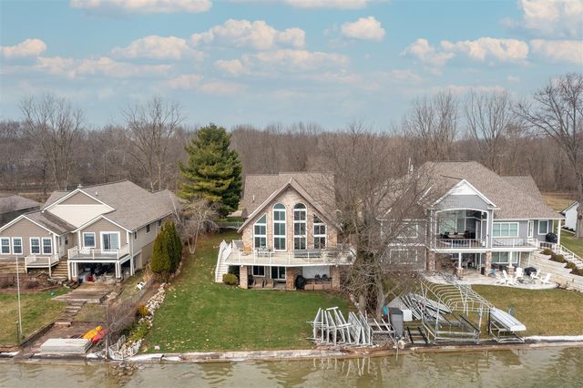 2628 E Shore Drive, Portage, MI 49002