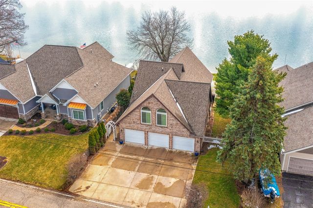 2628 E Shore Drive, Portage, MI 49002