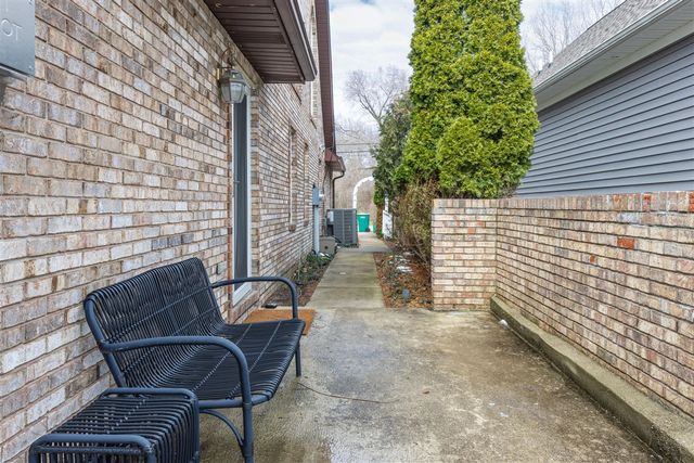 2628 E Shore Drive, Portage, MI 49002