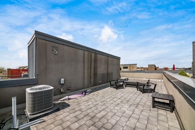230 Neruda Avenue, Columbus, OH 43215