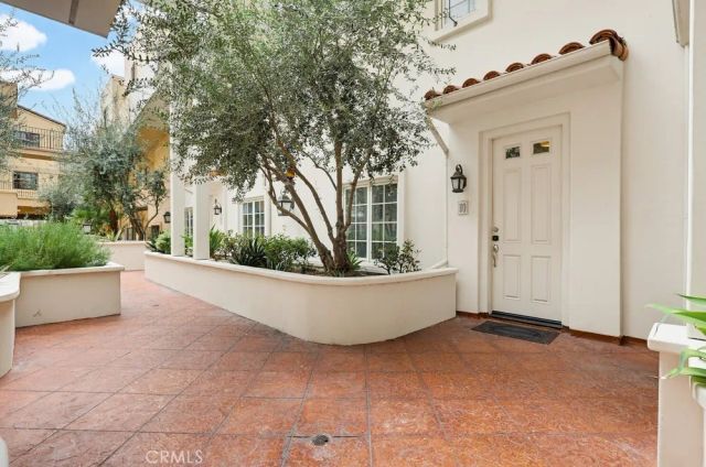 851 N San Vicente Boulevard 110, West Hollywood, CA 90069