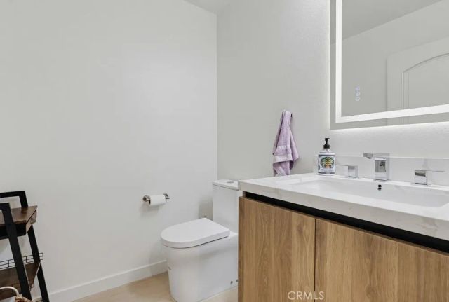851 N San Vicente Boulevard 110, West Hollywood, CA 90069