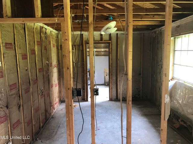 303 Old Spanish Trail, Jackson, MS 39212