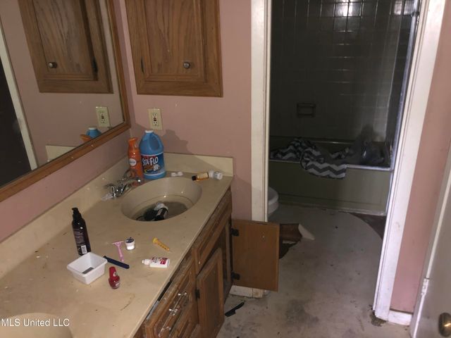 303 Old Spanish Trail, Jackson, MS 39212