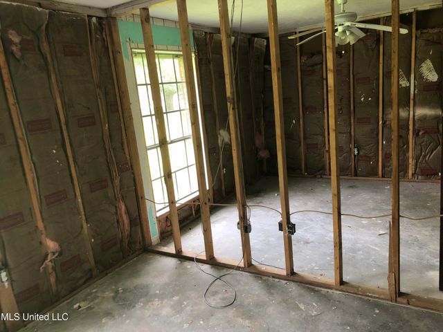 303 Old Spanish Trail, Jackson, MS 39212