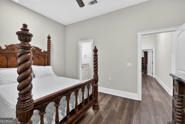 211 Sanford Drive, Waverly, GA 31565