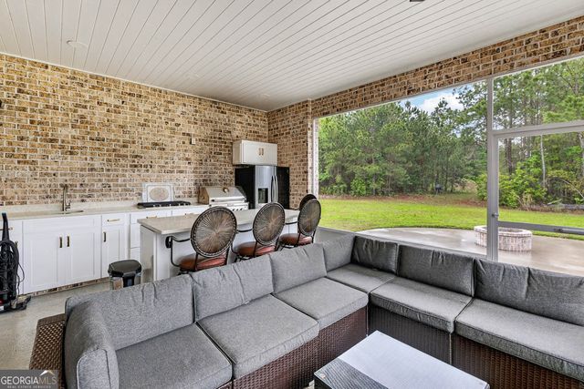 211 Sanford Drive, Waverly, GA 31565
