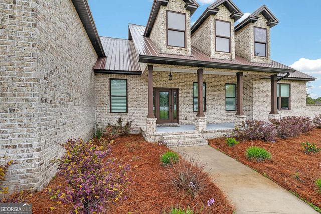 211 Sanford Drive, Waverly, GA 31565