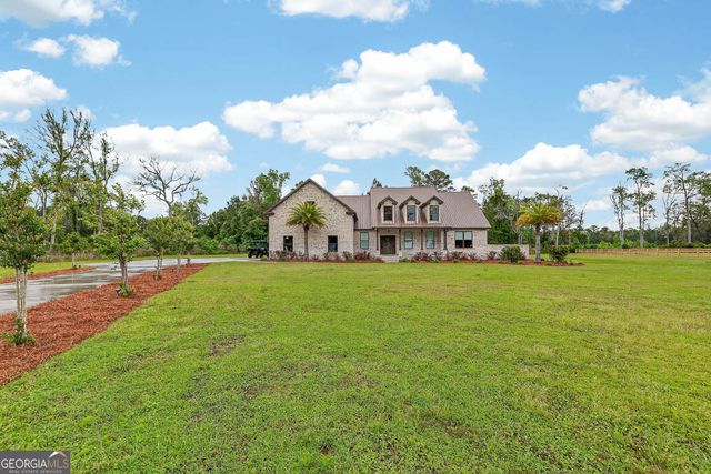 211 Sanford Drive, Waverly, GA 31565