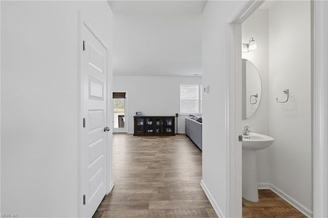 130 Meadows Landing LN, Suffolk, VA 23434