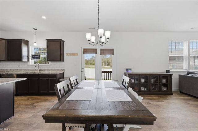 130 Meadows Landing LN, Suffolk, VA 23434