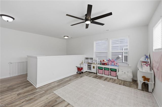 130 Meadows Landing LN, Suffolk, VA 23434