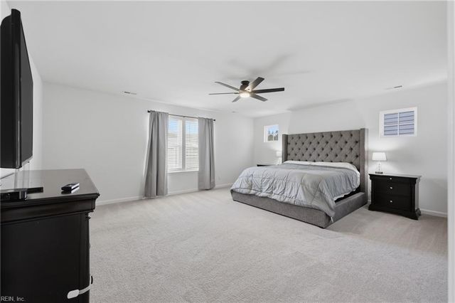 130 Meadows Landing LN, Suffolk, VA 23434