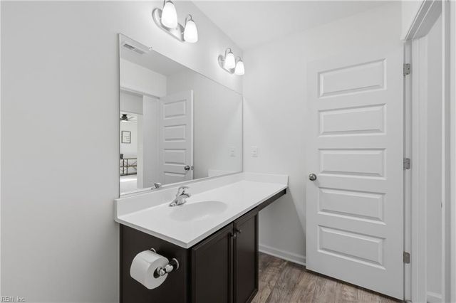 130 Meadows Landing LN, Suffolk, VA 23434