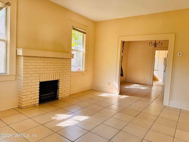 1617 E 14TH Street, Jacksonville, FL 32206