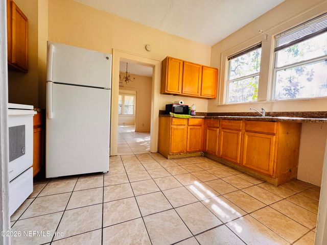 1617 E 14TH Street, Jacksonville, FL 32206