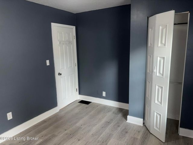 1534 Walter Ave, Louisville, KY 40215