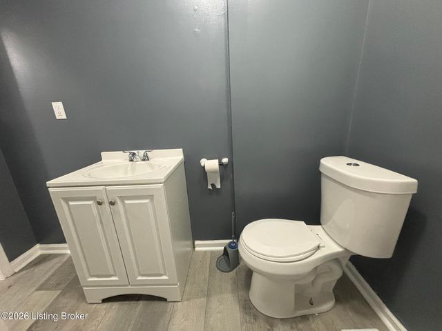 1534 Walter Ave, Louisville, KY 40215