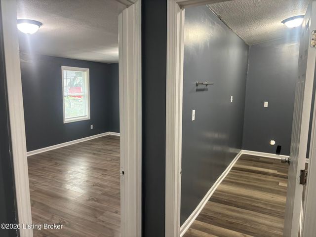 1534 Walter Ave, Louisville, KY 40215