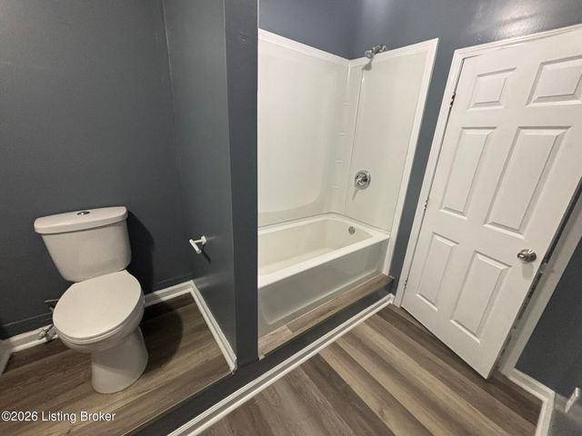 1534 Walter Ave, Louisville, KY 40215