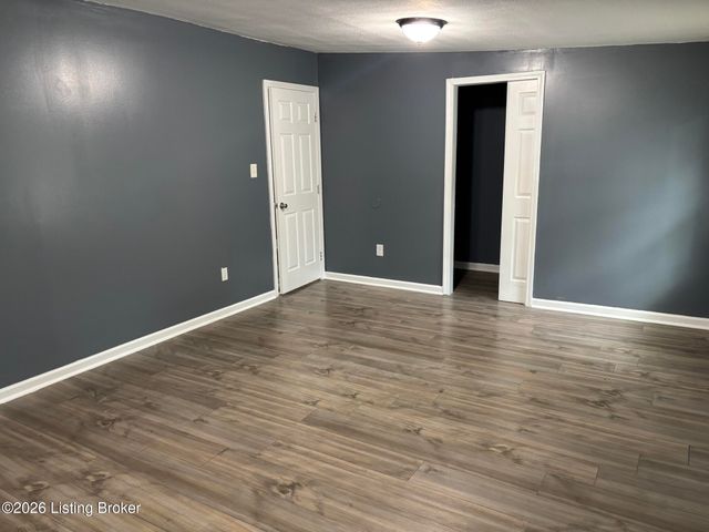1534 Walter Ave, Louisville, KY 40215