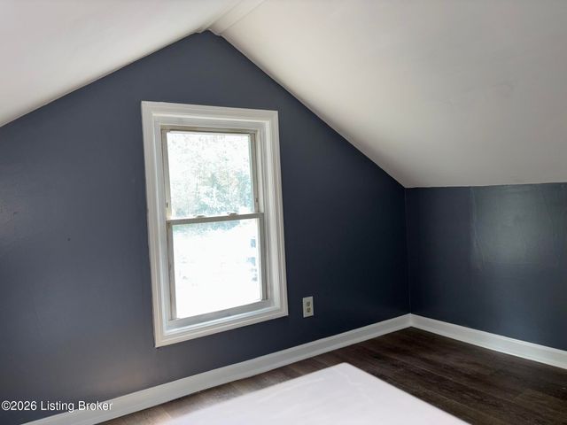 1534 Walter Ave, Louisville, KY 40215
