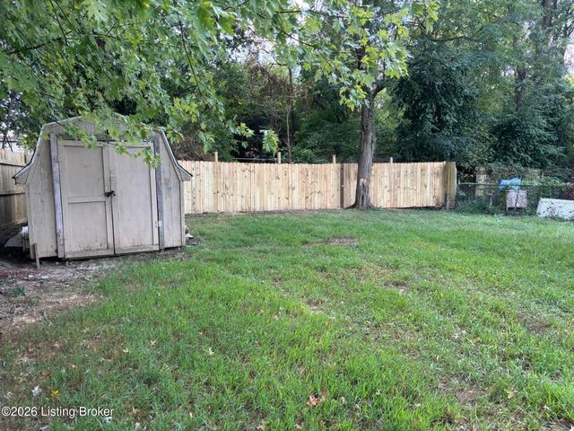 1534 Walter Ave, Louisville, KY 40215