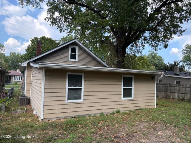 1534 Walter Ave, Louisville, KY 40215