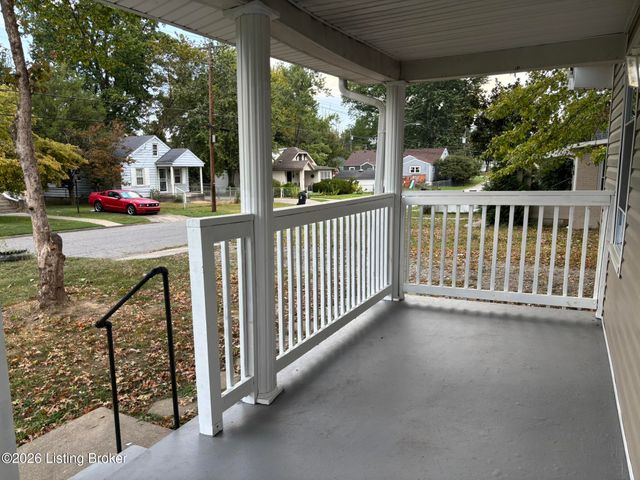 1534 Walter Ave, Louisville, KY 40215