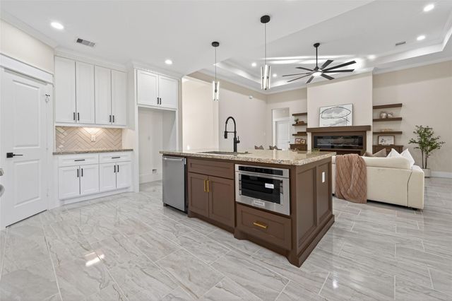 1197 Road 660, Dayton, TX 77535