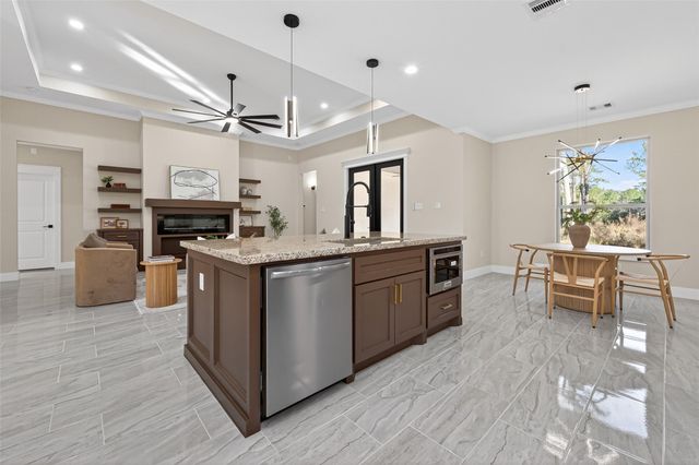 1197 Road 660, Dayton, TX 77535