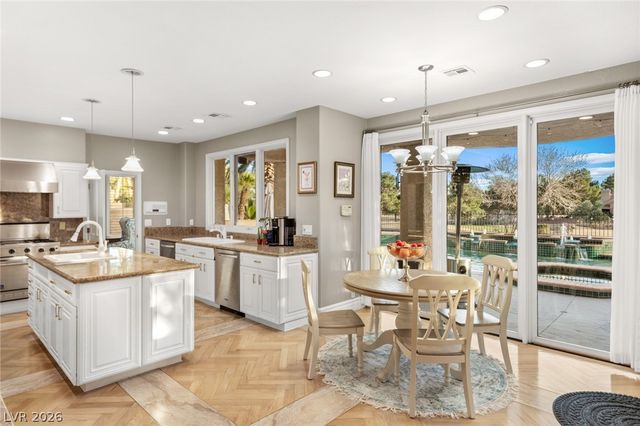 7825 Rancho Mirage Drive, Las Vegas, NV 89113