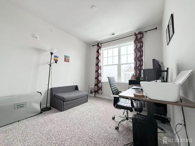 102 Dickson Court, Highland Park, NJ 08904