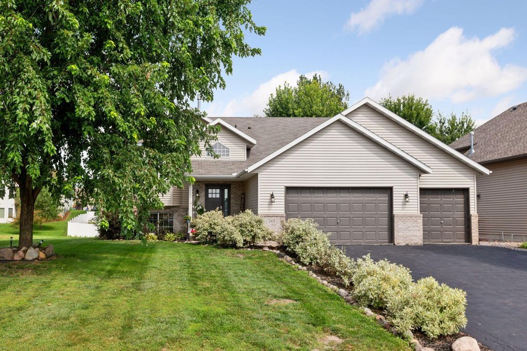 2403 Buffalo Ridge Drive, Buffalo, MN 55313