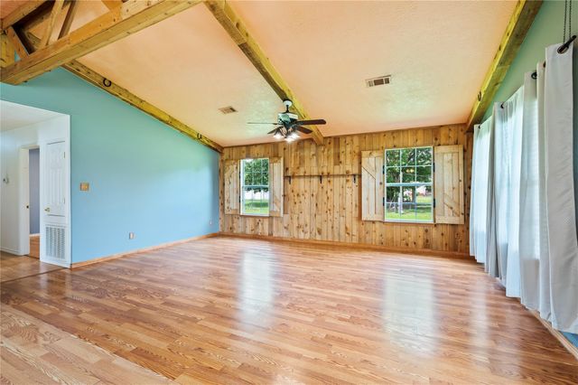 5710 County Road 166, Alvin, TX 77511
