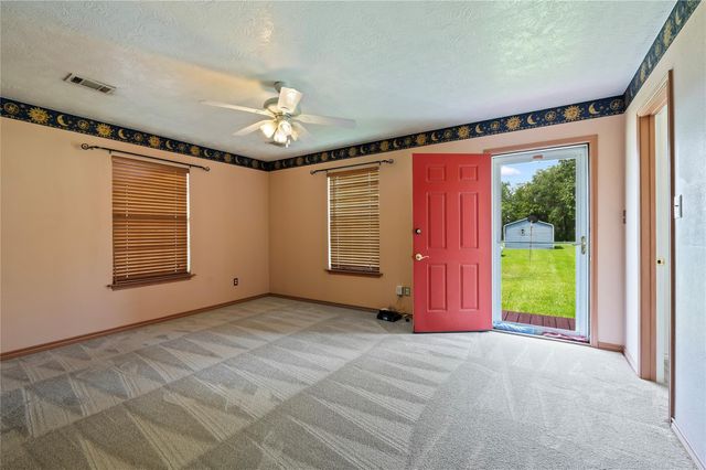 5710 County Road 166, Alvin, TX 77511