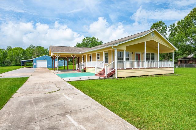 5710 County Road 166, Alvin, TX 77511