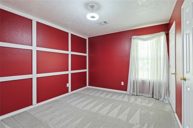 5710 County Road 166, Alvin, TX 77511