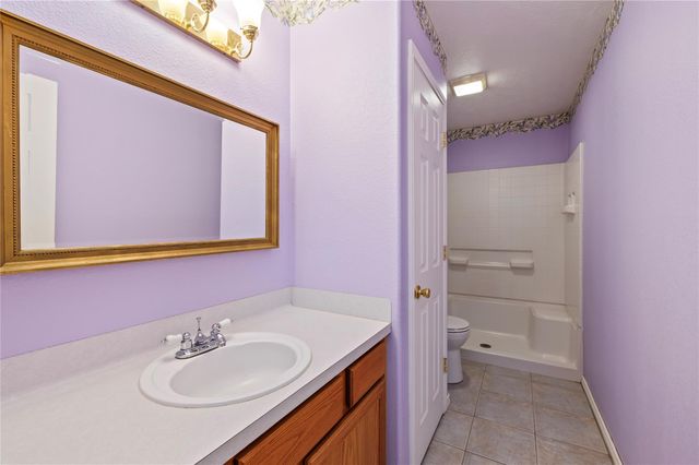 5710 County Road 166, Alvin, TX 77511