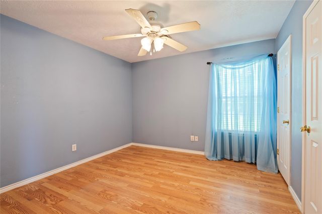 5710 County Road 166, Alvin, TX 77511