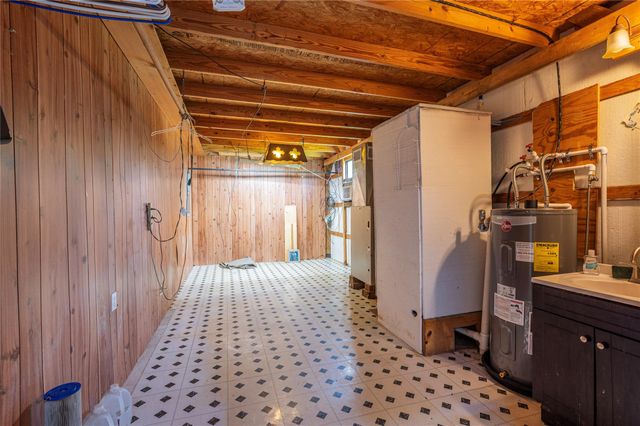5710 County Road 166, Alvin, TX 77511