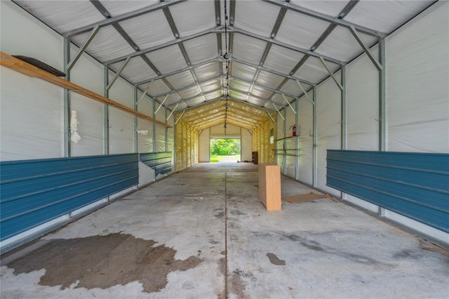 5710 County Road 166, Alvin, TX 77511