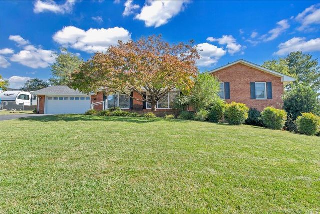 674 Azalea RD, Daleville, VA 24083