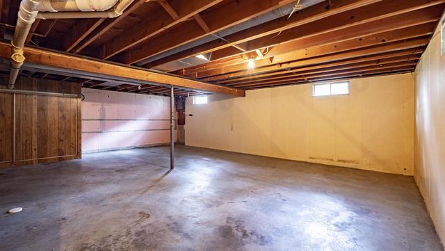 622 W FULTON STREET, Waupaca, WI 54981