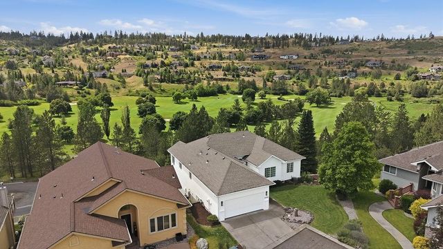 12102 S Troon Ln, Spokane, WA 99223