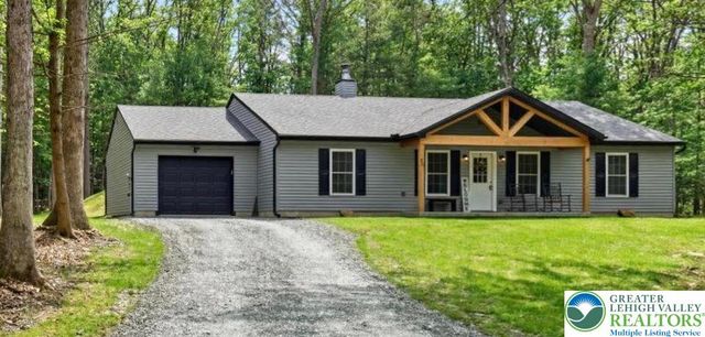 Pine Hollow Drive, Mahoning Twp, PA 18235