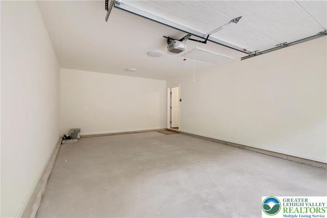 Pine Hollow Drive, Mahoning Twp, PA 18235