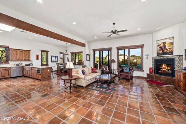 205 Circulo Veranera, Tubac, AZ 85646